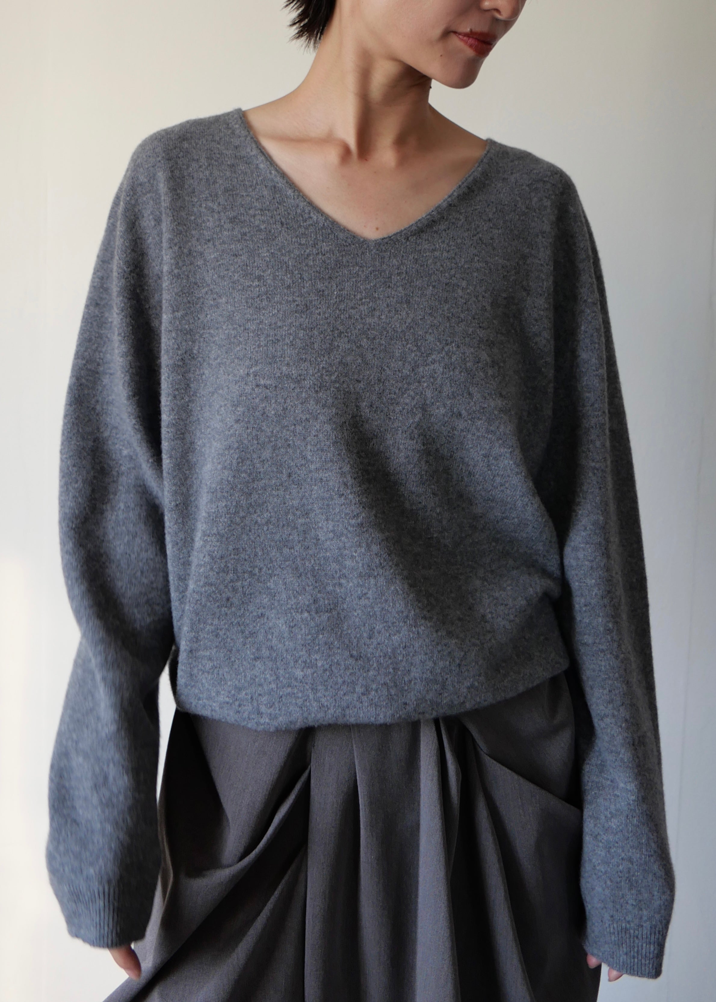 ベーシックVネックニットトップス – SH_KI