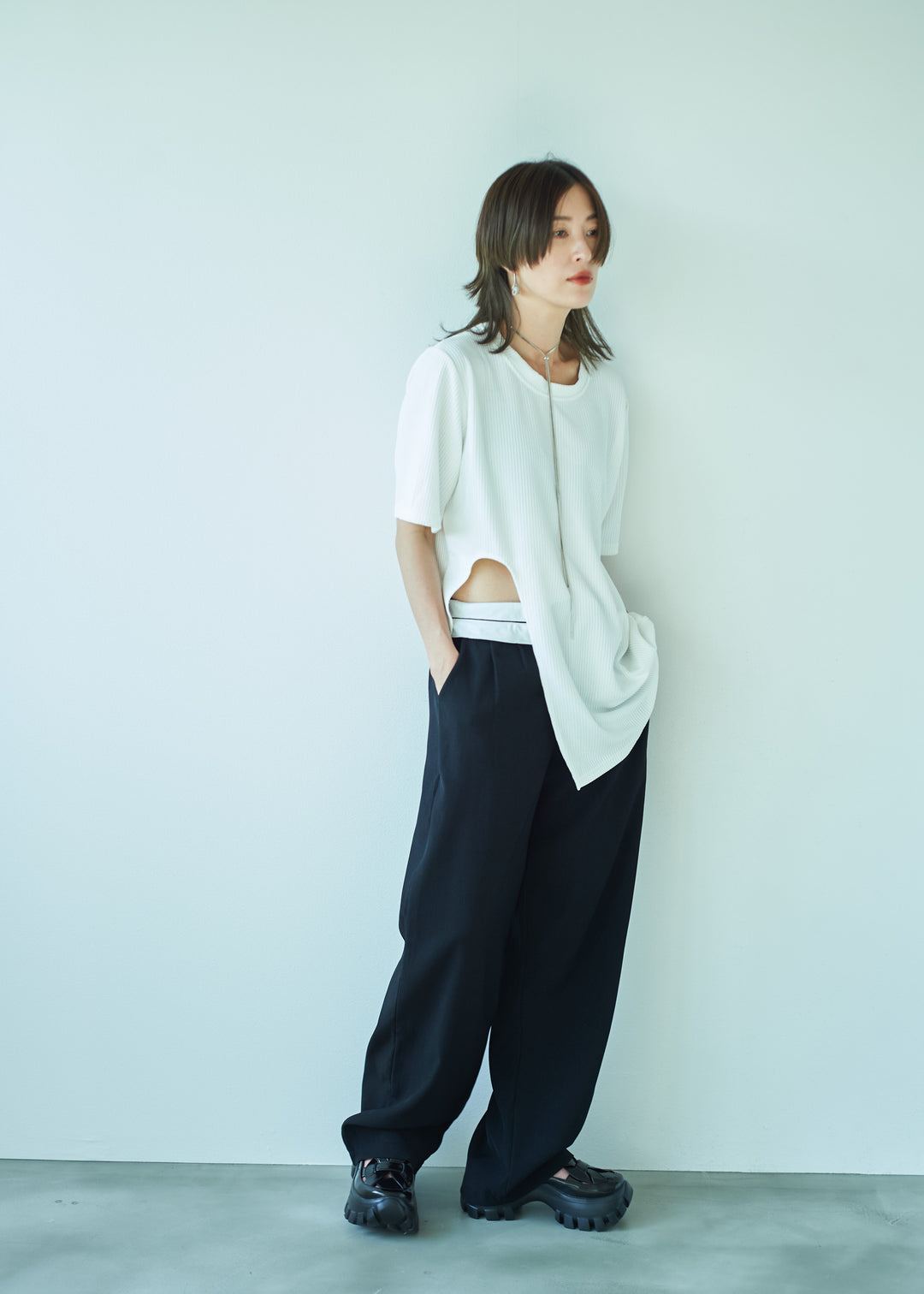 アシンメトリーラウンドカットトップス