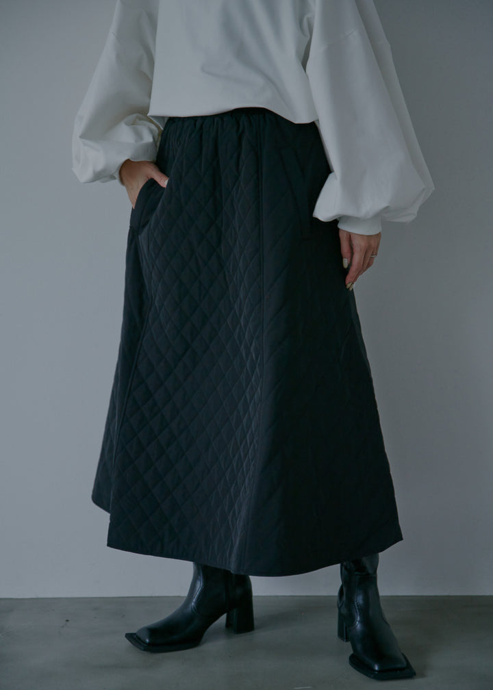バックロングキルティングスカート