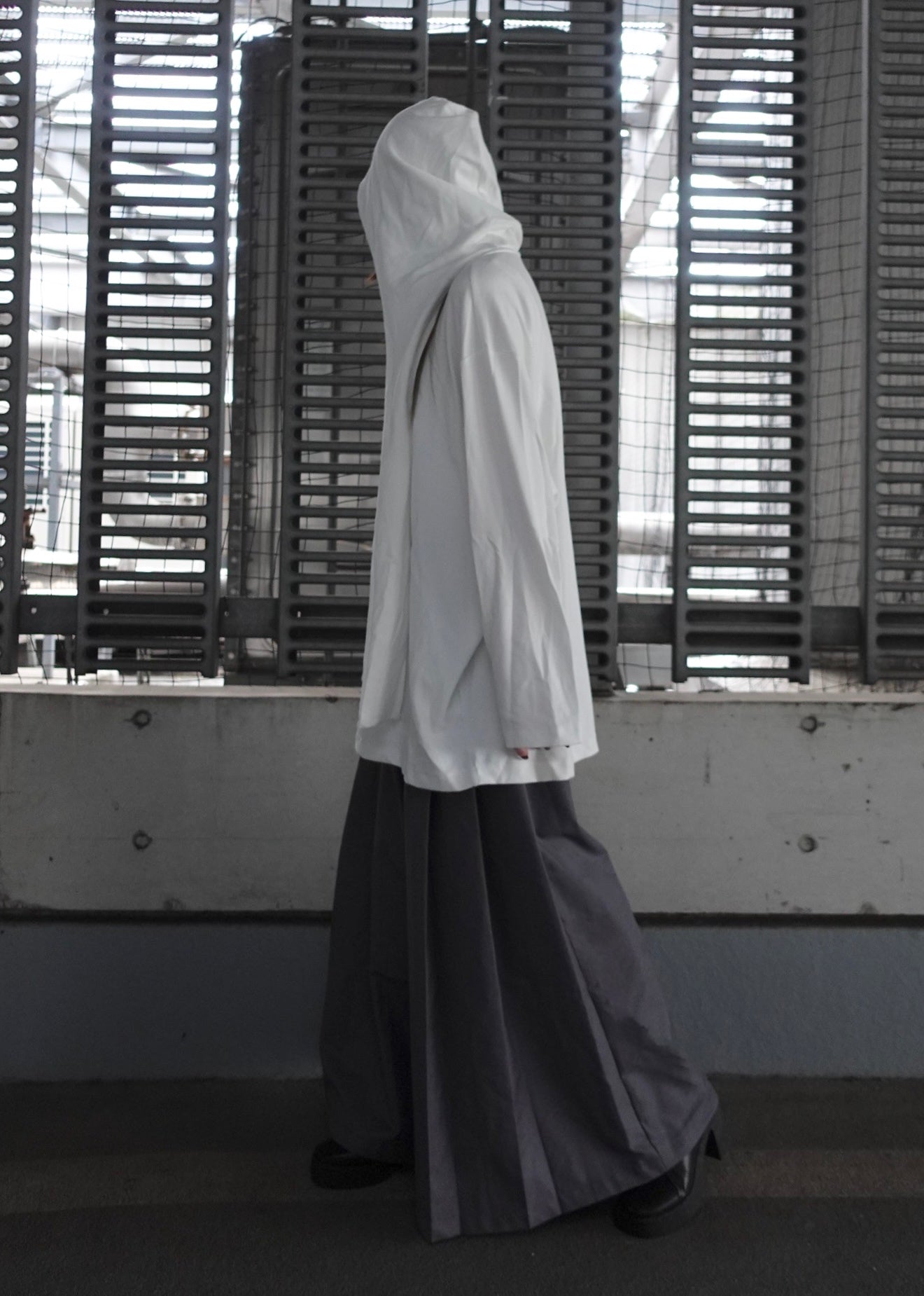 【24SS NEW】FENDI_women / モヘア プリーツフロントパンツ フロントプリーツパンツ – SH_KI