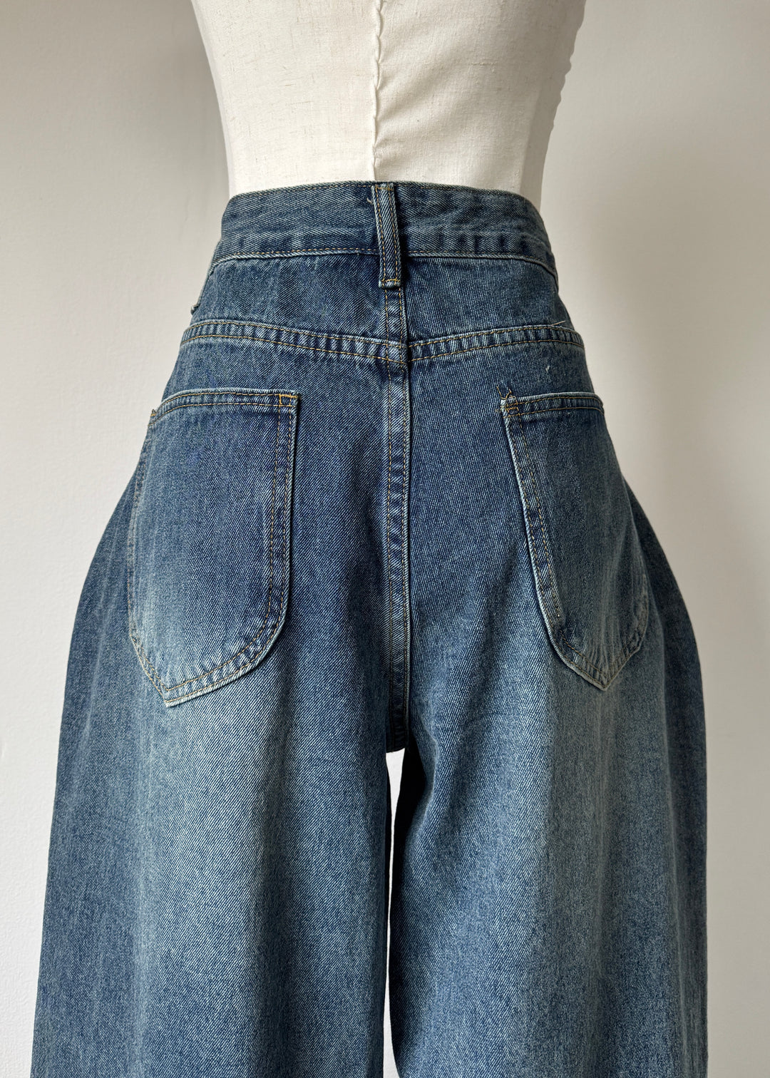 コクーンワイドデニムパンツ