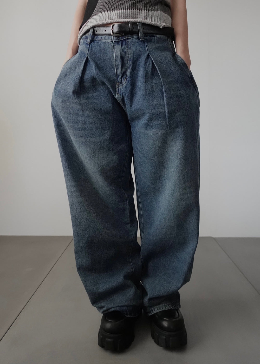 コクーンワイドデニムパンツ
