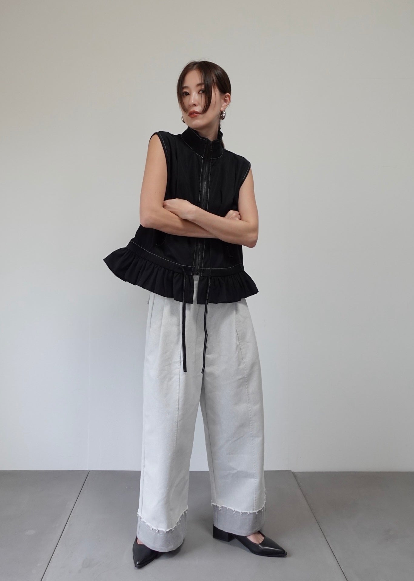 フリルジップアップベスト – SH_KI