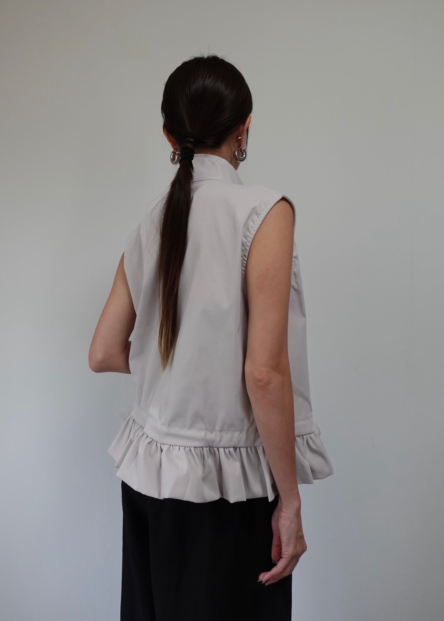 フリルジップアップベスト – SH_KI