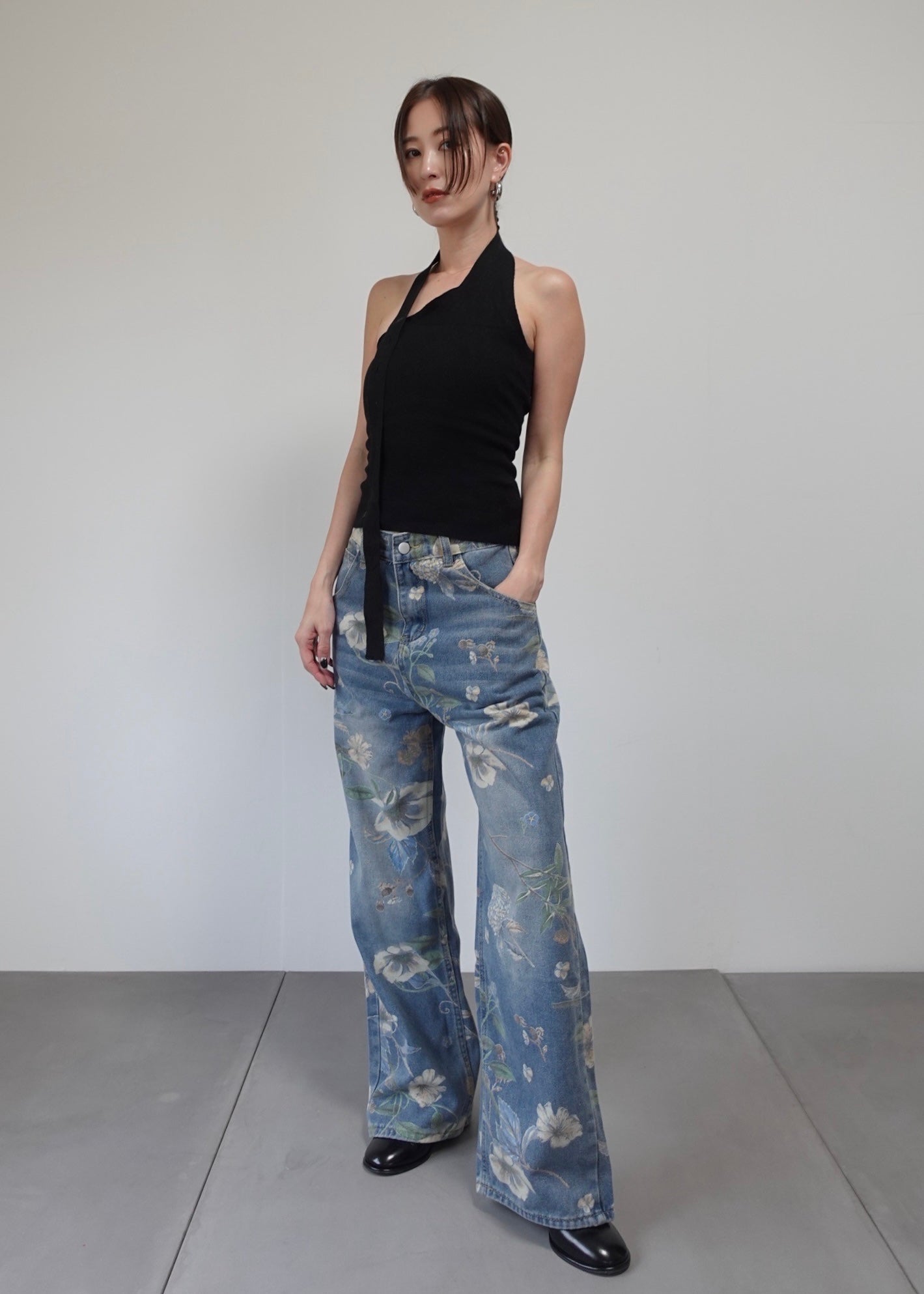 FETICO フラワープリント デニムパンツ　サイズ2 FETICO(フェティコ)のFLOWER EMBROIDERED WIDE JEANS(デニム)の