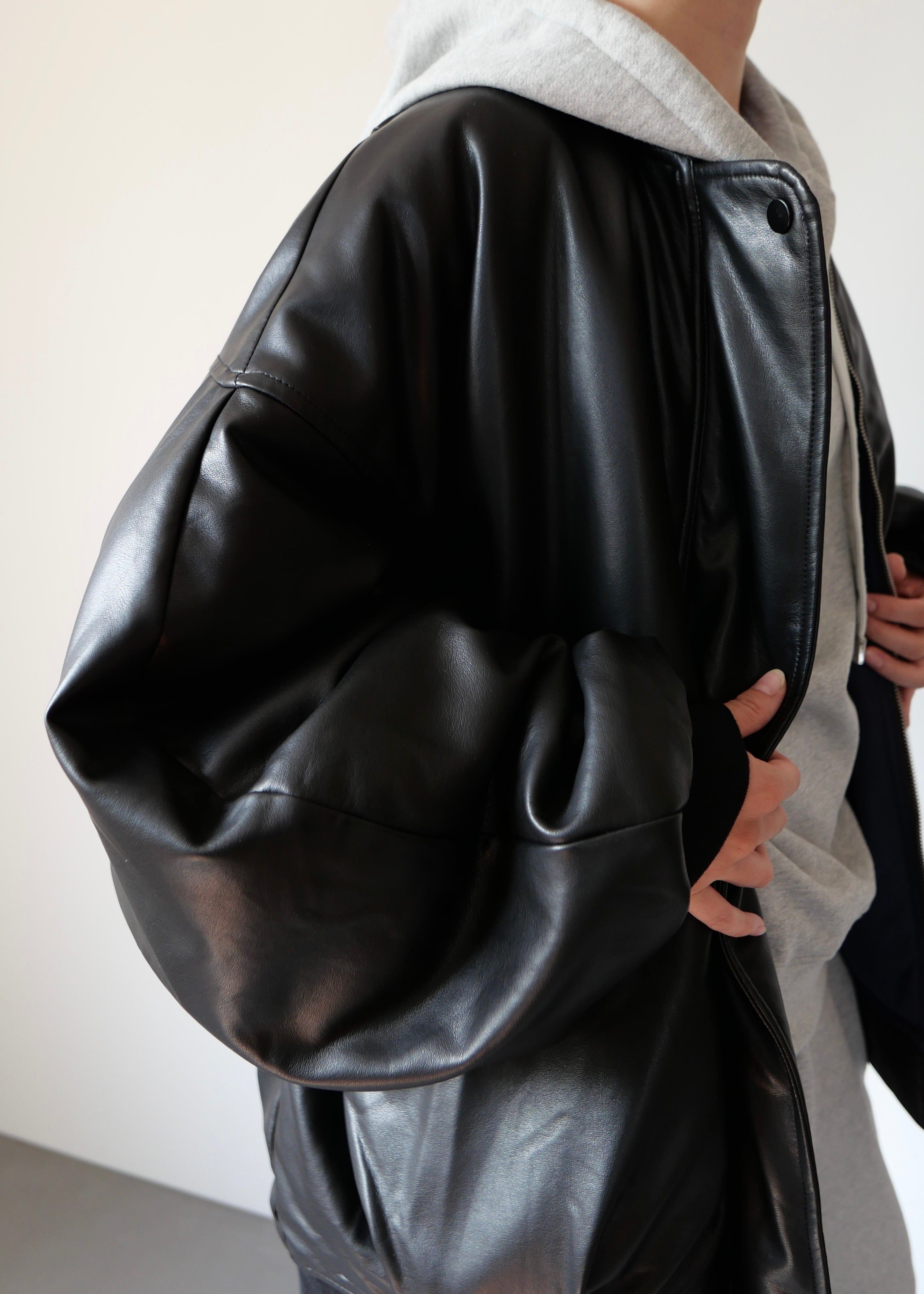 リバーシブルオーバーブルゾン-BLACK- – SH_KI