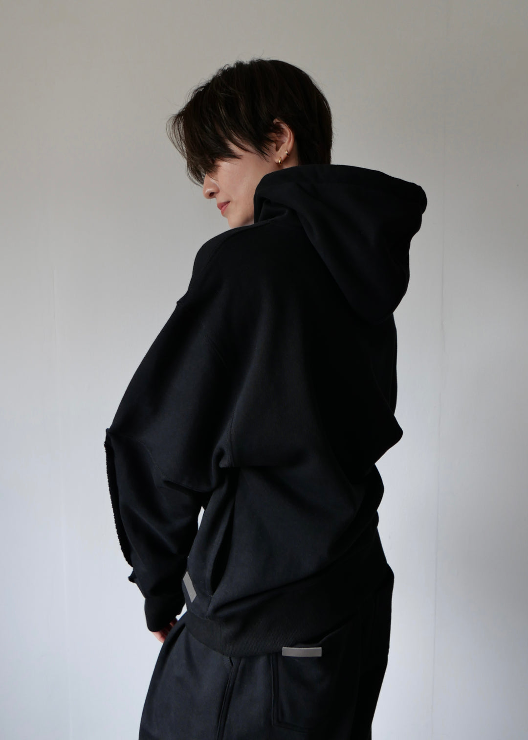 コクーンスリーブスウェットトップス-BLACK-