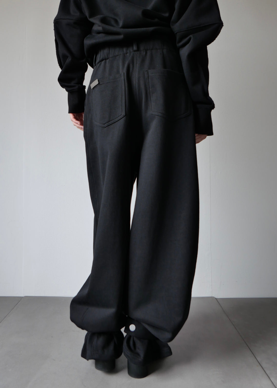 2WAYコクーンスウェットパンツ-BLACK-