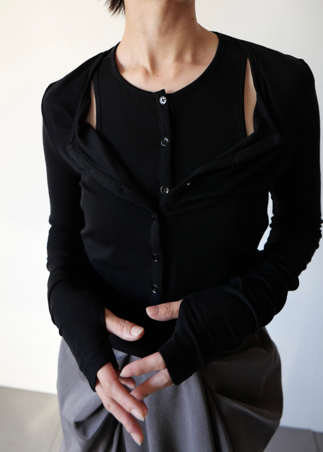 ヘンリーネックレイヤードトップス