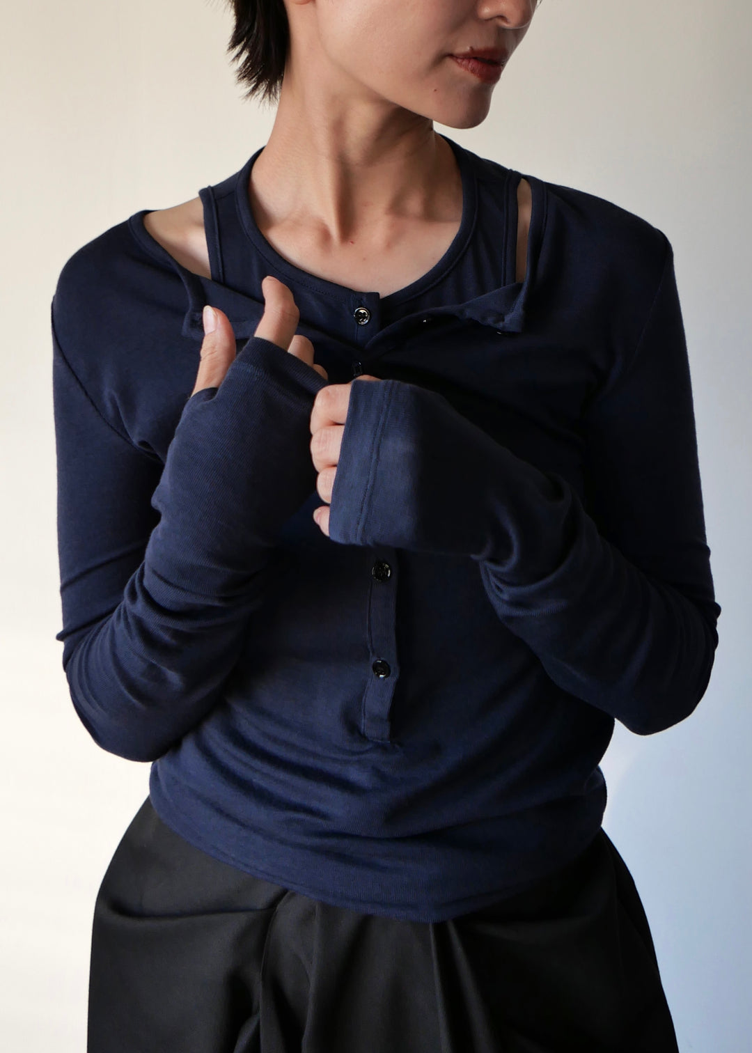 ヘンリーネックレイヤードトップス