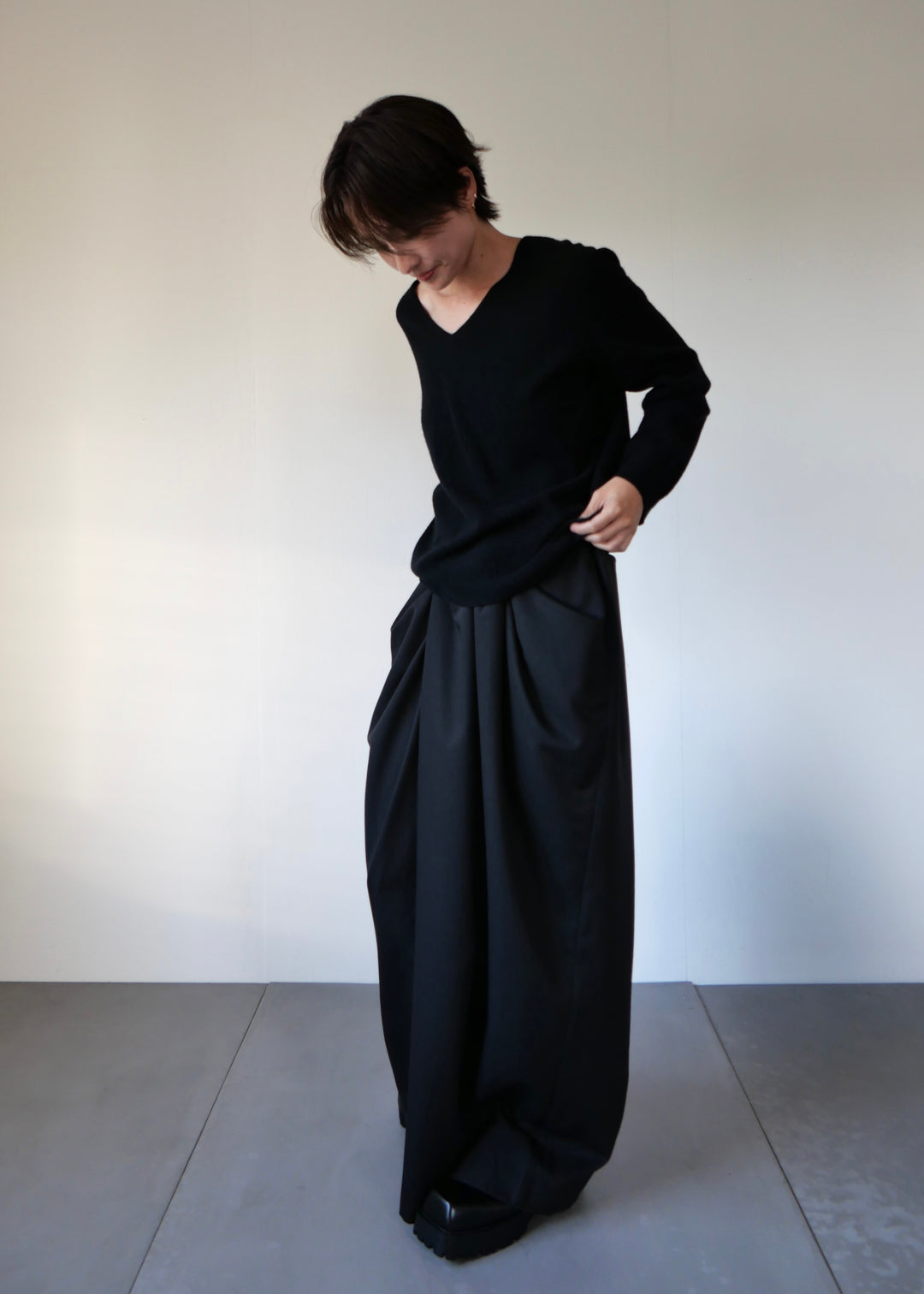 ベーシックVネックニットトップス