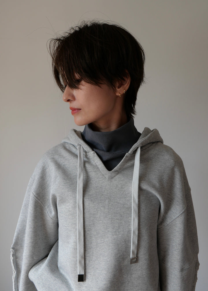 レイヤードハイネックカラー