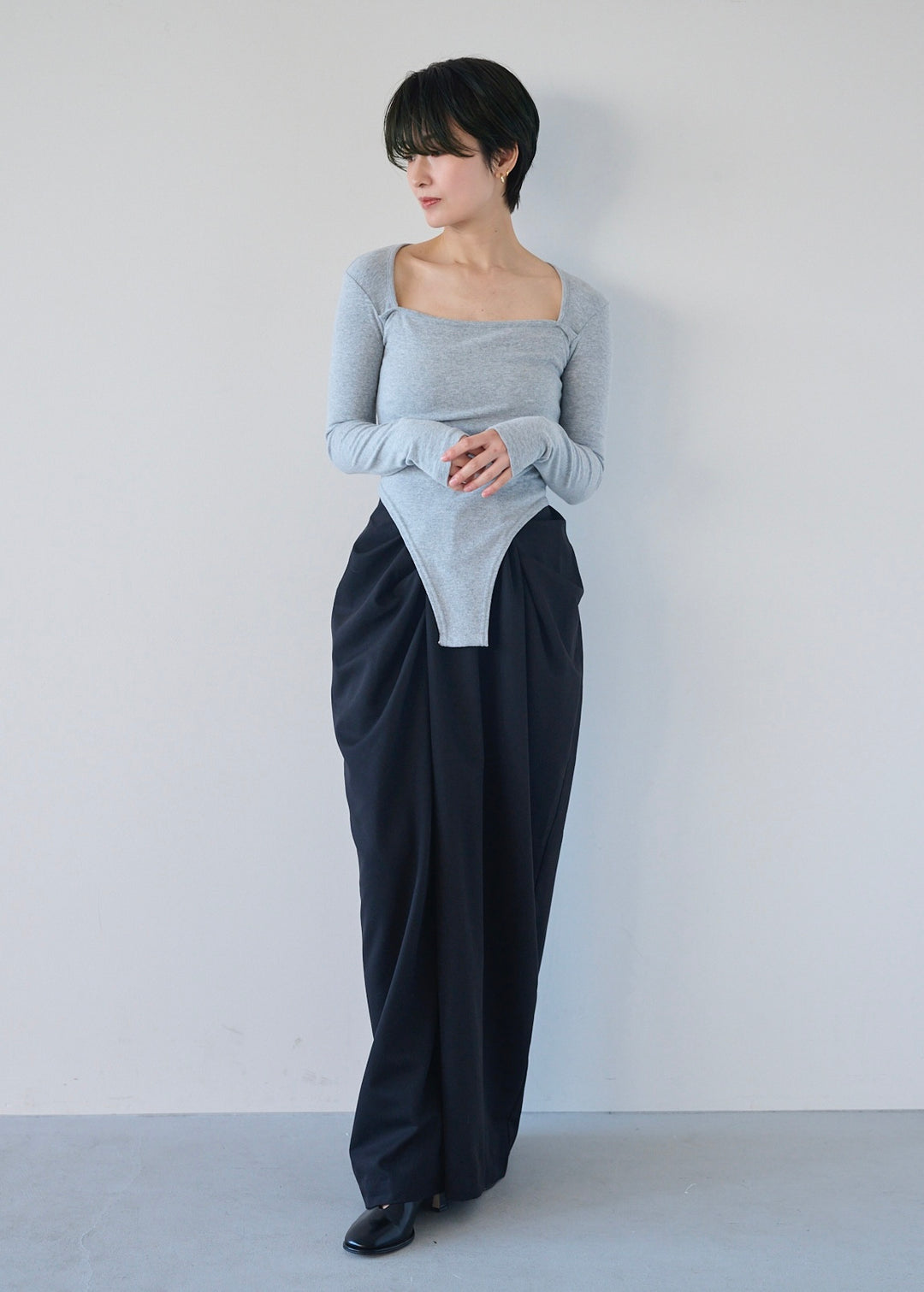 スクエアネックボディースーツ