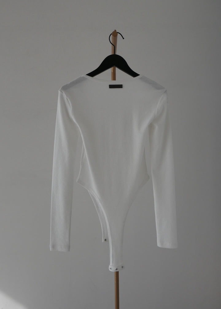 スクエアネックボディースーツ