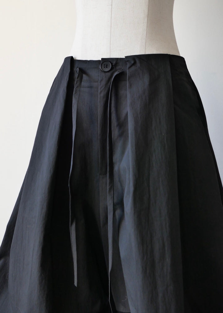 ドレープボリュームパンツ