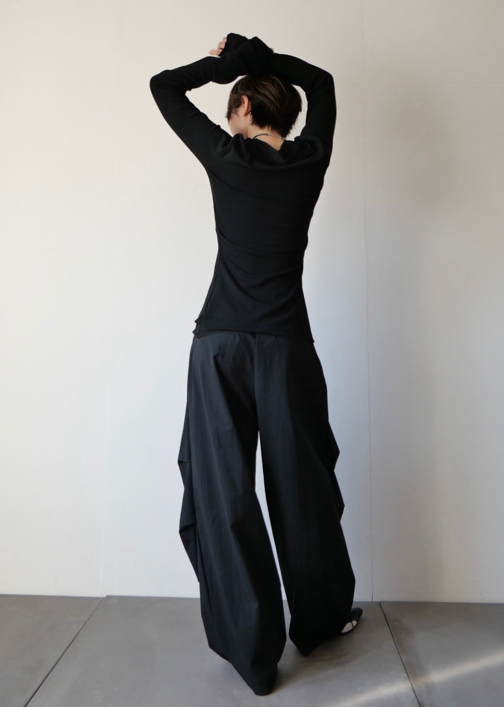 ドレープボリュームパンツ