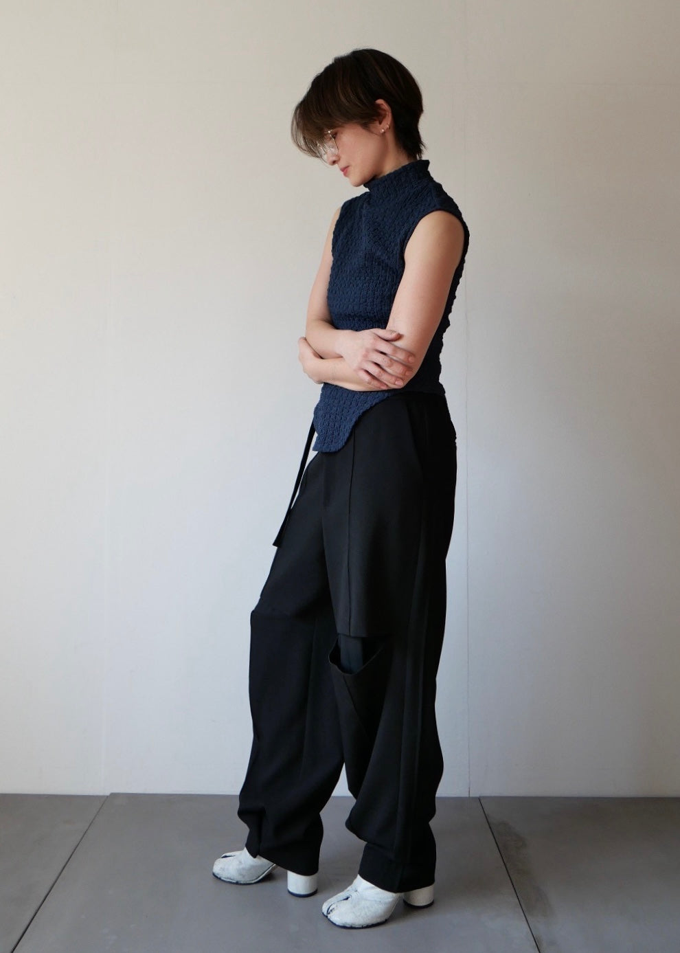 カットアウト2WAYパンツ_BLACK