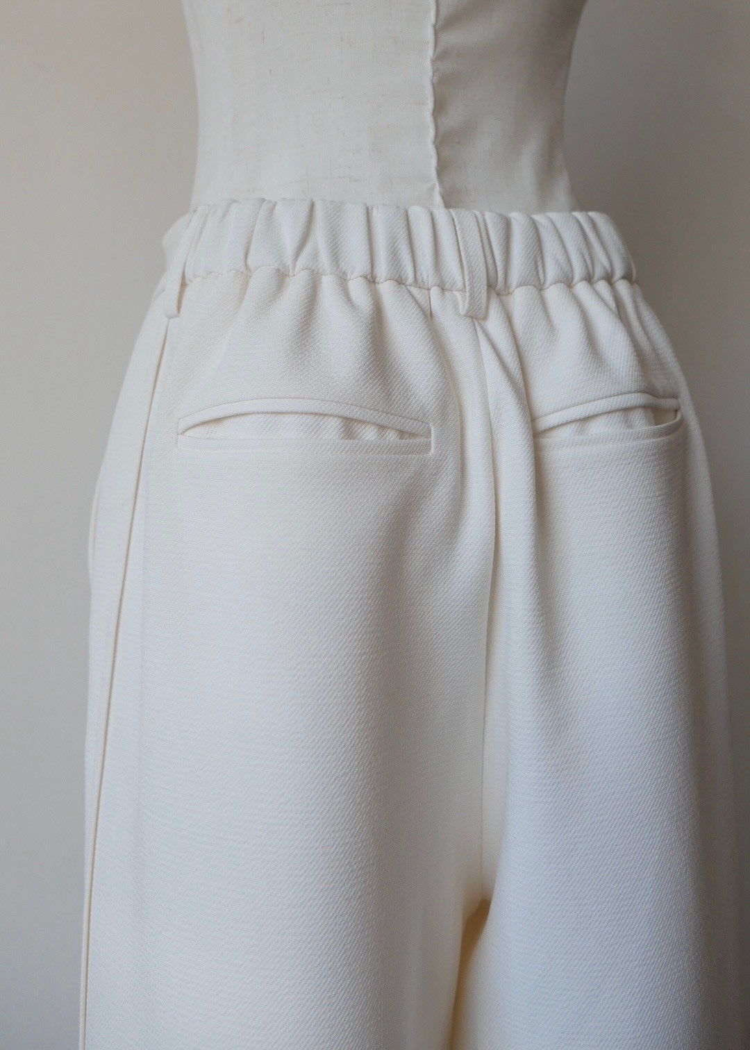 カットアウト2WAYパンツ_WHITE