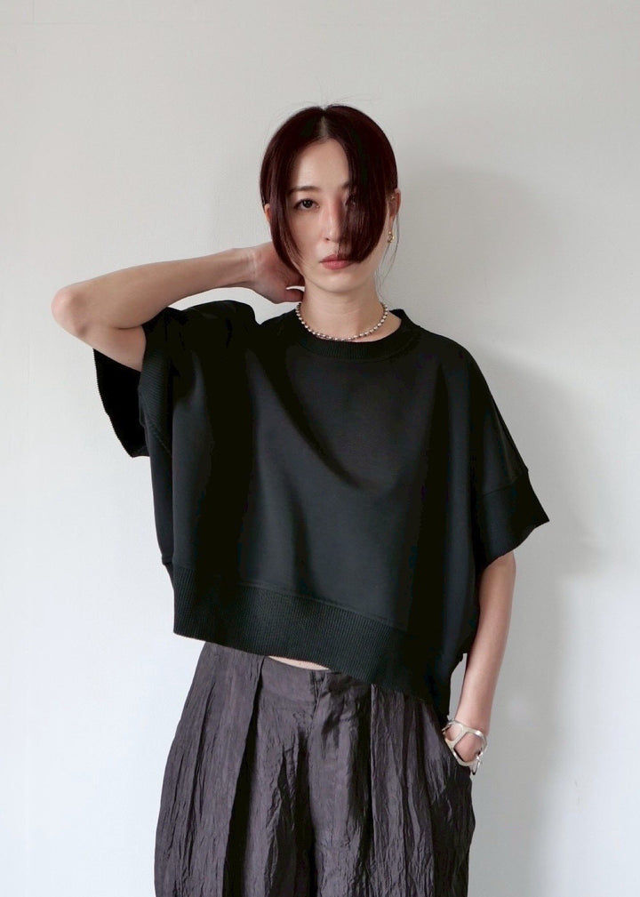 ショートスウェットトップス