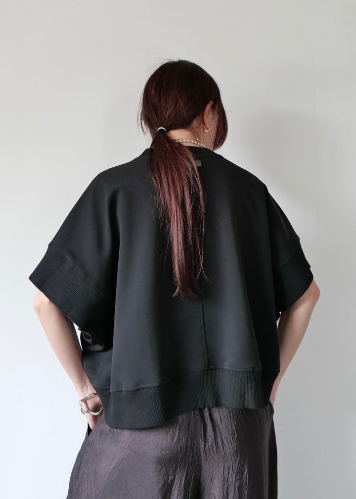 ショートスウェットトップス