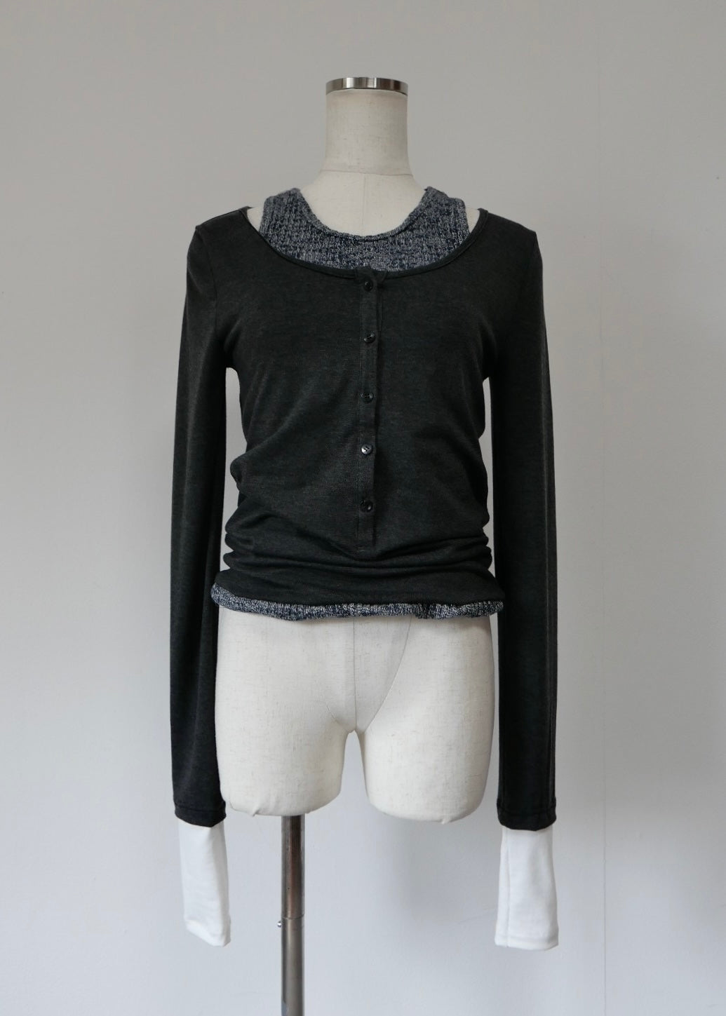 ミックスレイヤードトップス