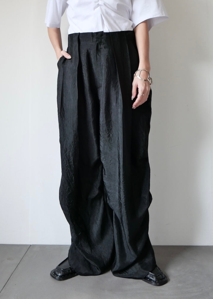 ドレープサテンワイドパンツ