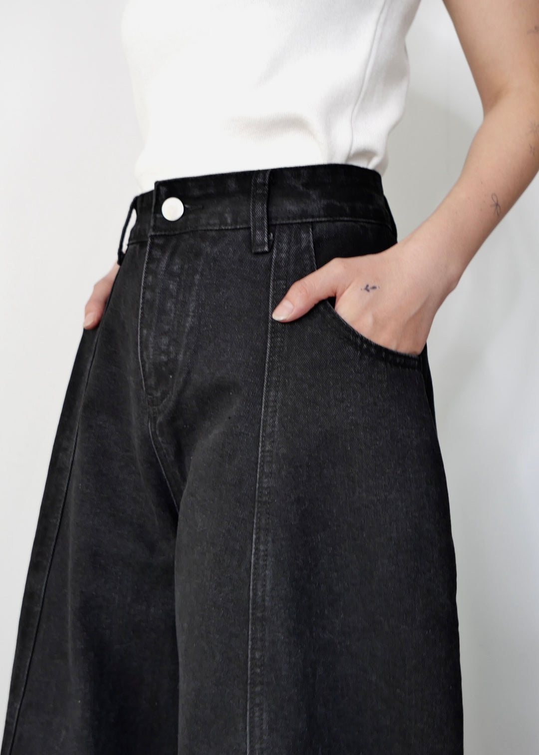 バルーンワイドデニムパンツ