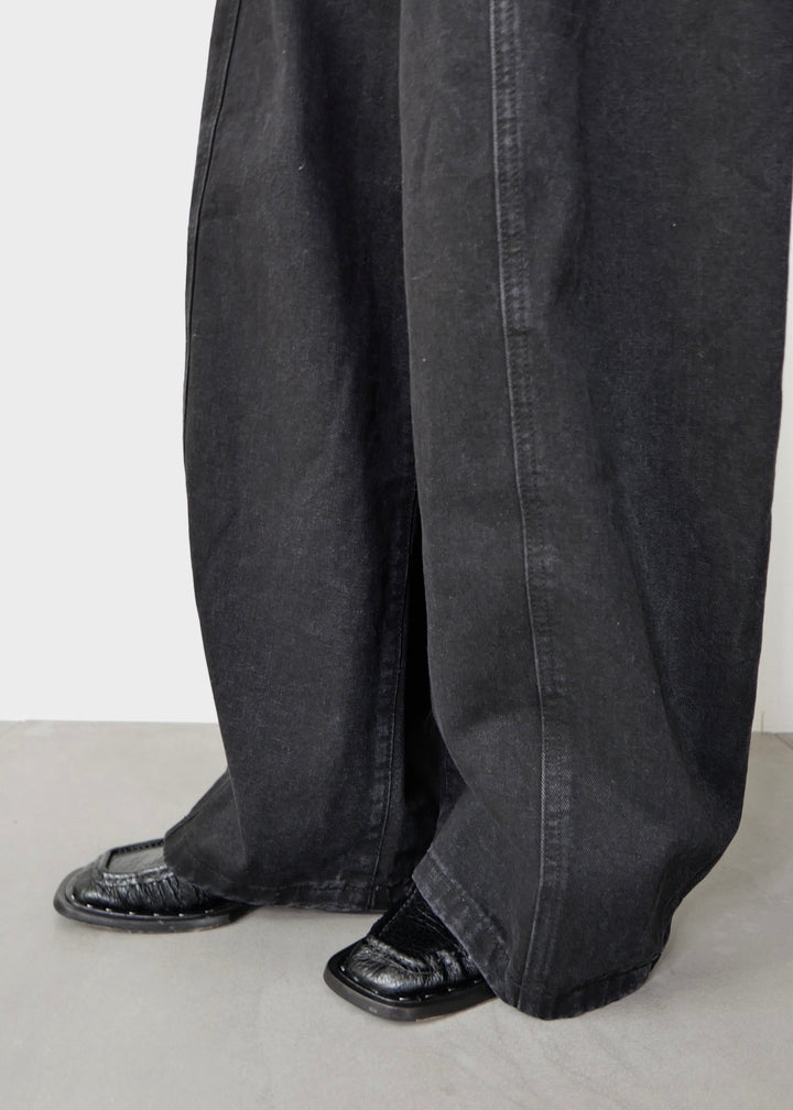 バルーンワイドデニムパンツ