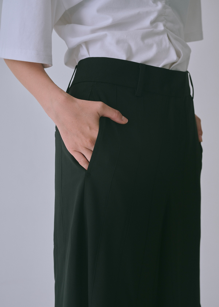 プリーツフレアパンツ